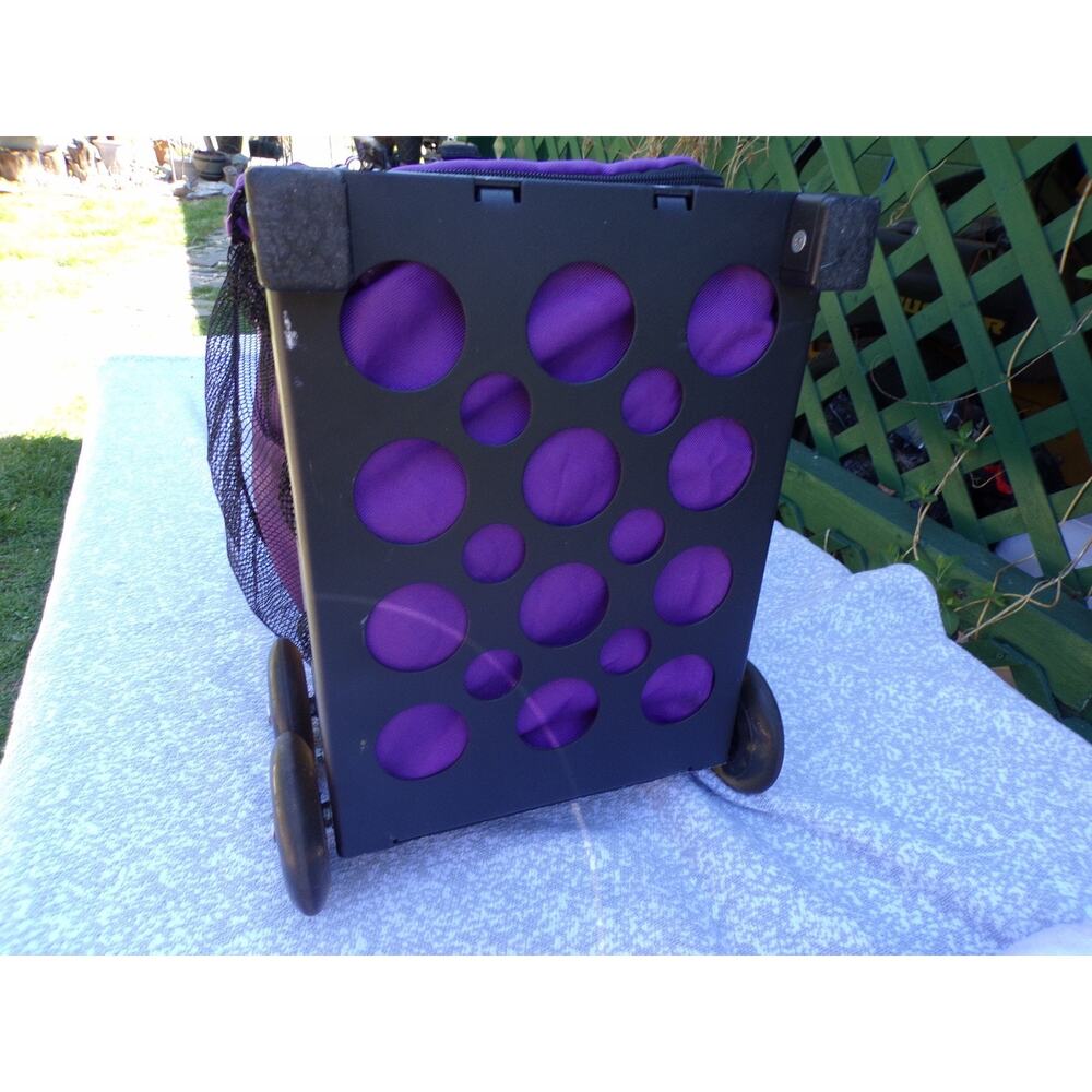 ZÜCA Sport Rolling Bag Purple Mobile Locker Built-in Seat Flashing LED Wheels - Picture 10 of 16